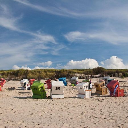 Strandhotel Achtert Diek Langeoog Exterior photo